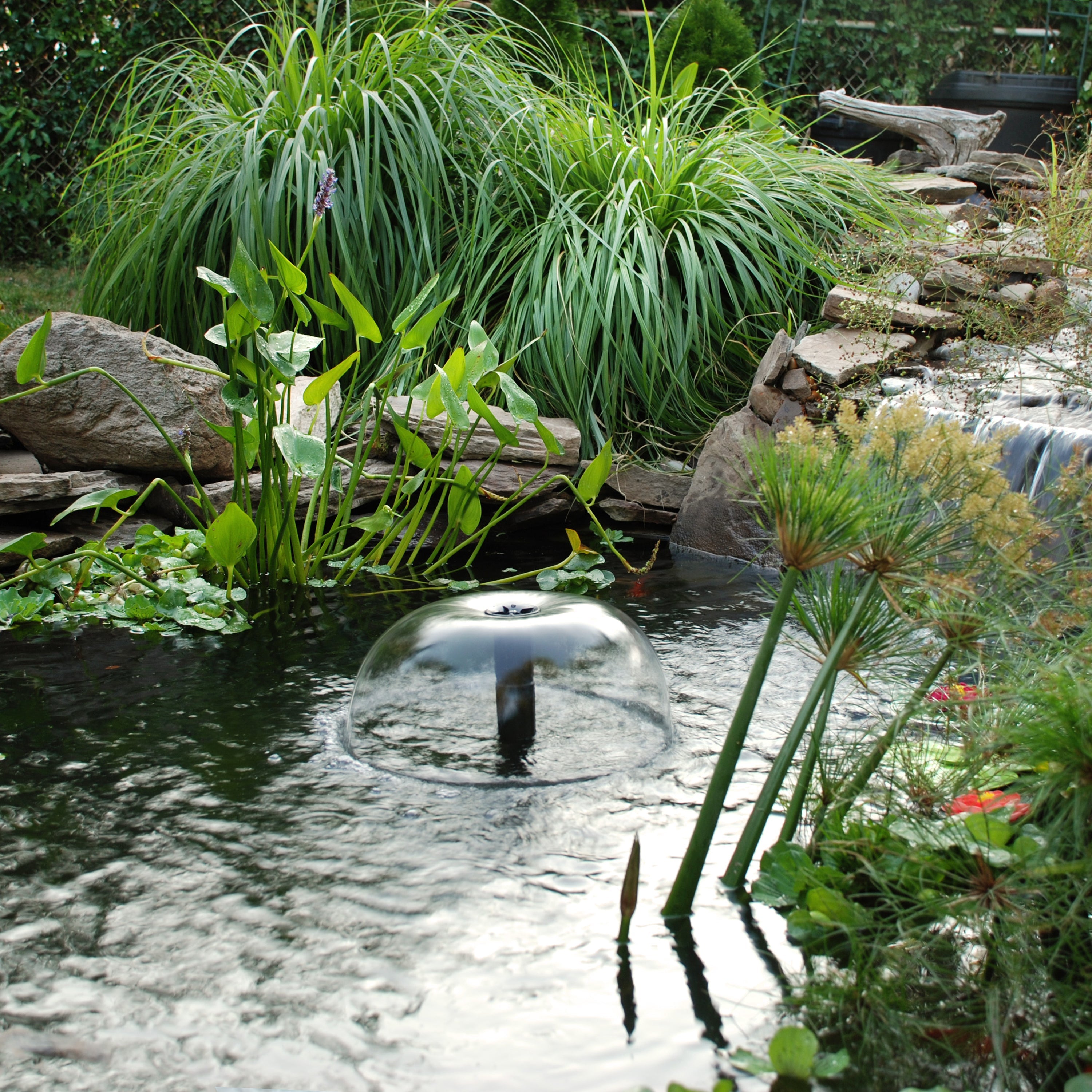 Omnitrades Nozzle Kit aerates pond water